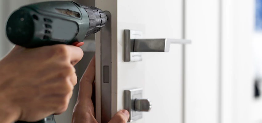 Locksmith For Lock Replacement Near Me in Marina, CA