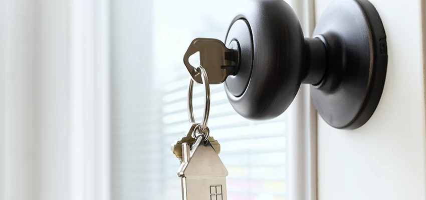 Bifold Door Knob Replacement in Marina, California