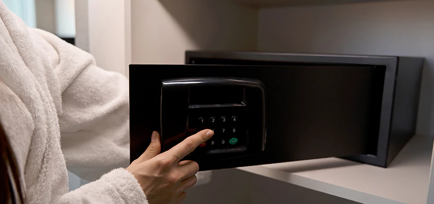 Safe Unlocking Service Company in Marina, California