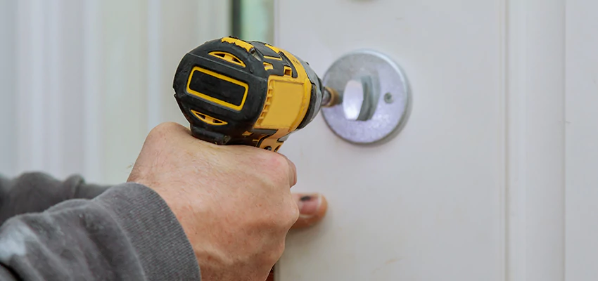 Street Locksmith For Smart Lock Repair in Marina, CA