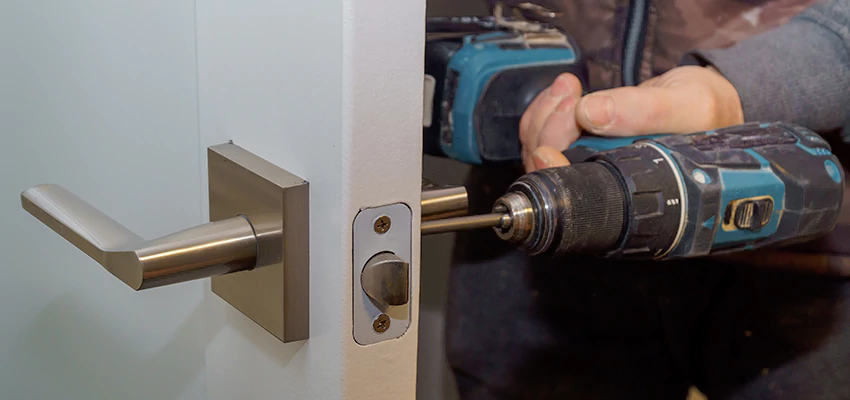 Broken Door Handle Lock Repair in Marina, California